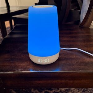 Hatch like new, fully functional sound machine LED Night Light with Clock